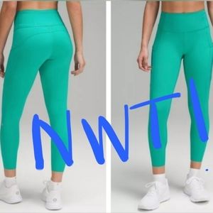 NWT 🍋 Lululemon 🍋 Fast And Free  25" size 8